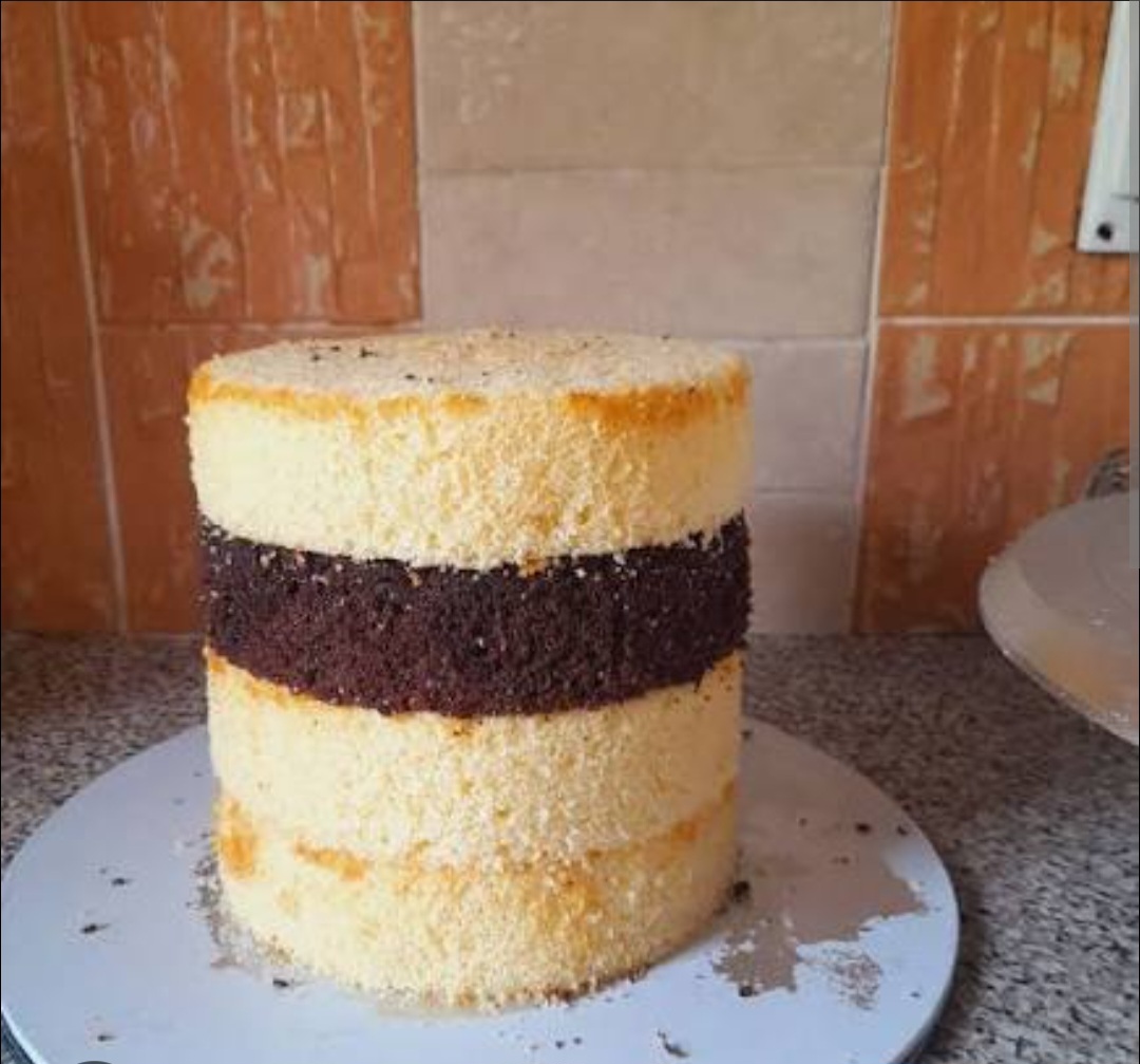 Vanilla & Chocolate Sponge Drop